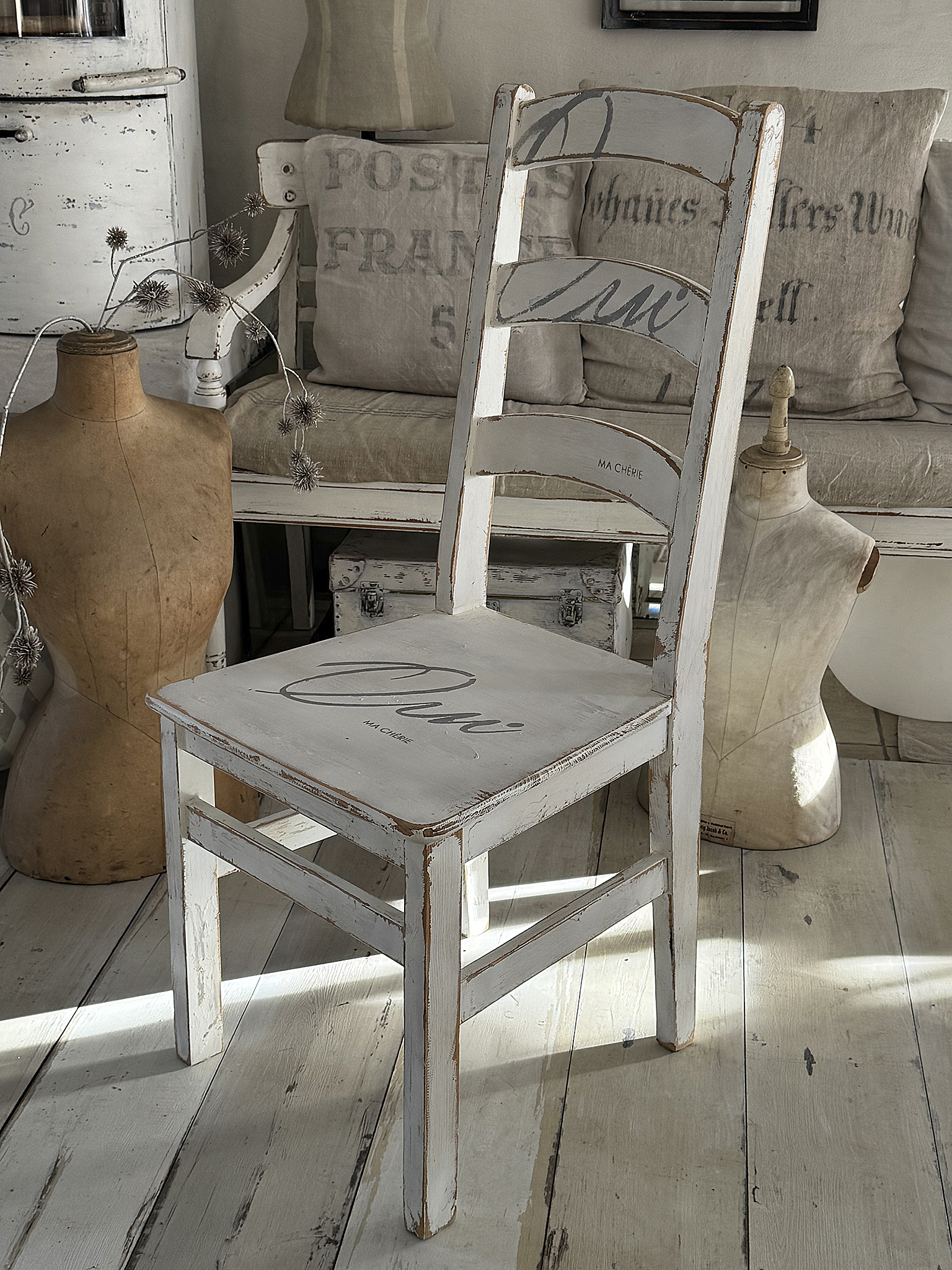 Hoher Holzstuhl Qui Ma Cherie***