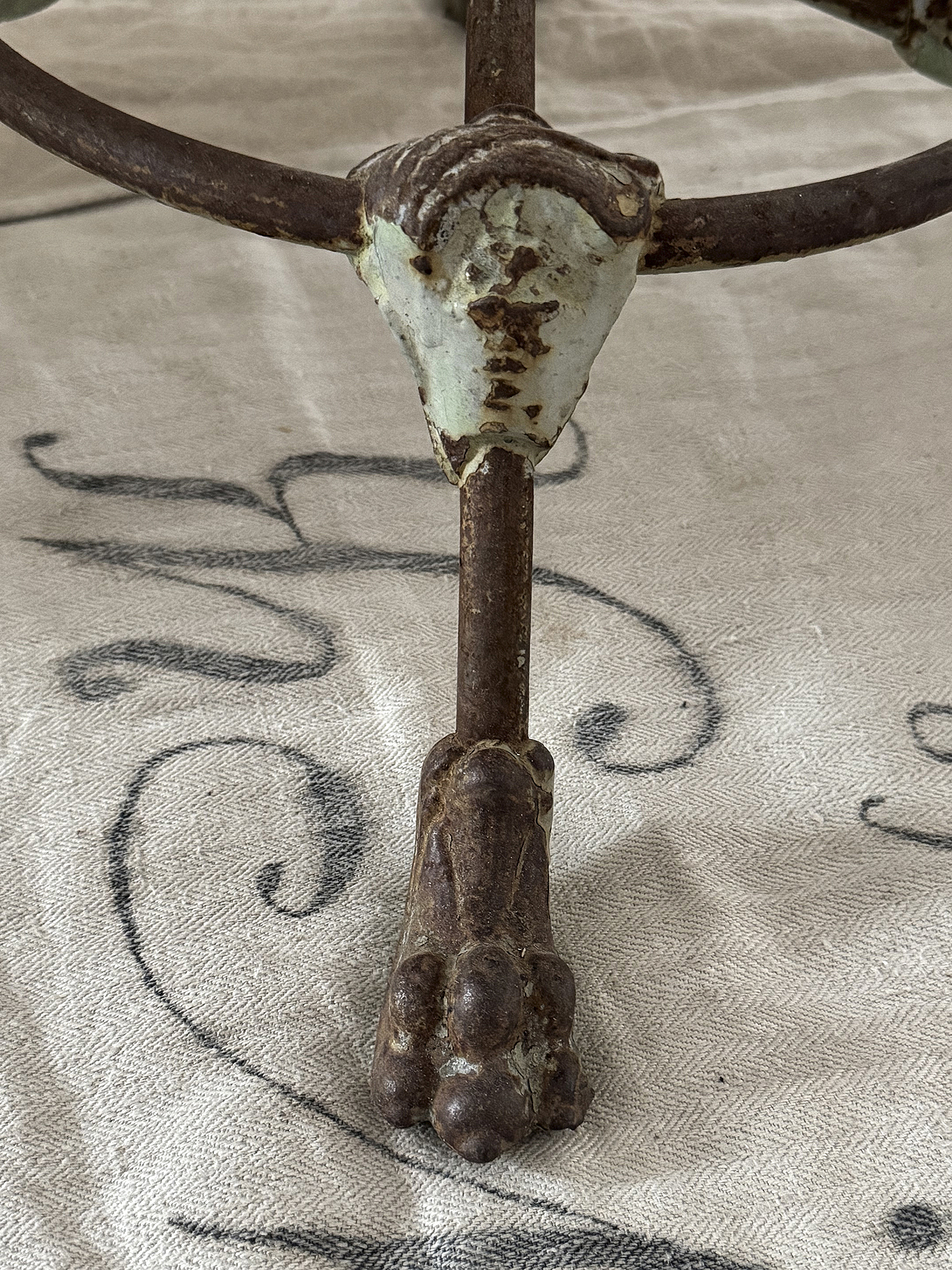 Vintage-Schätzchen antiker Bistrotisch*** Vintage-Schätzchen antiker Bistrotisch***