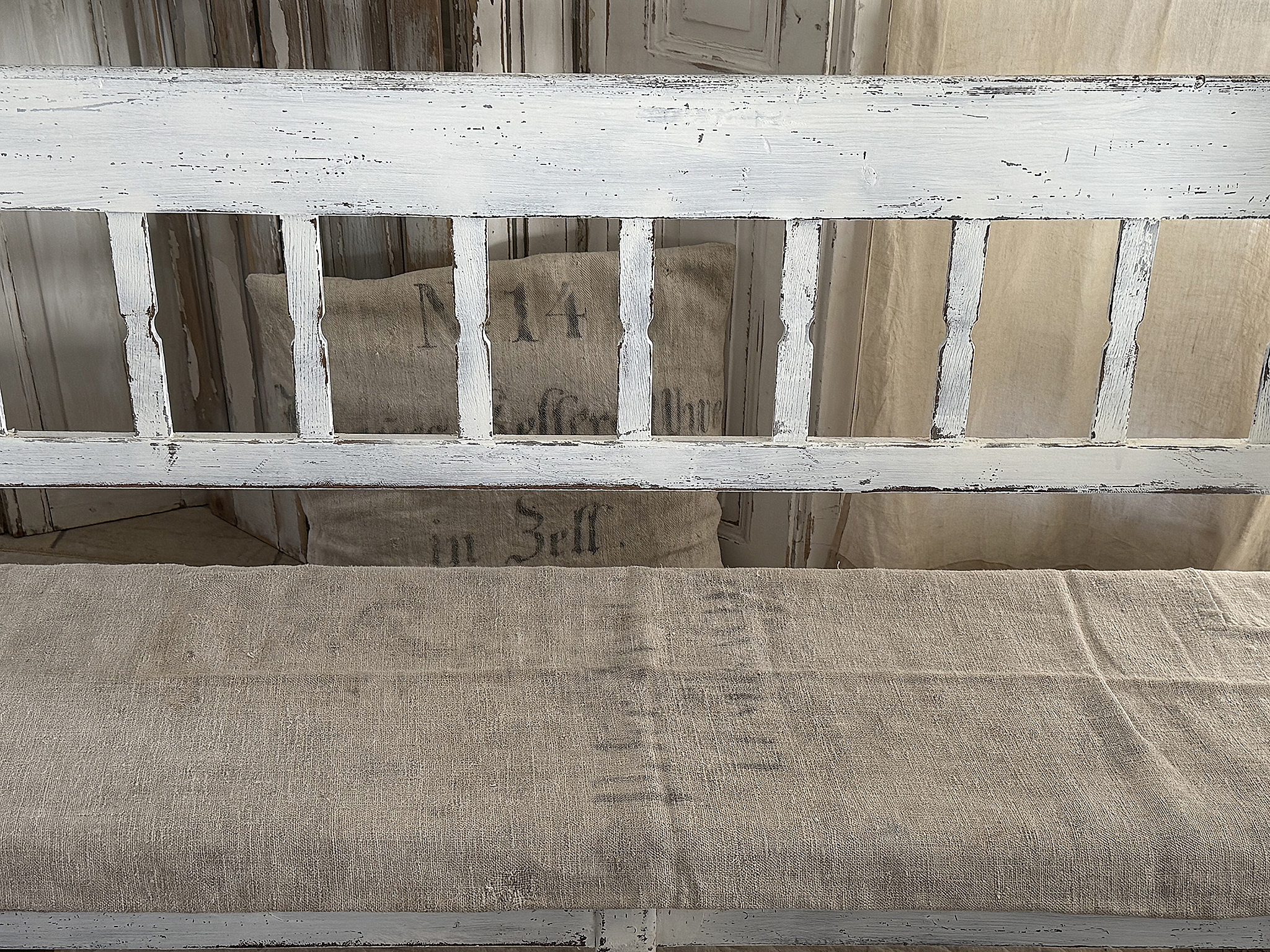 Antike, lange Biedermeierbank mit Armlehnen Liebhaberstück***