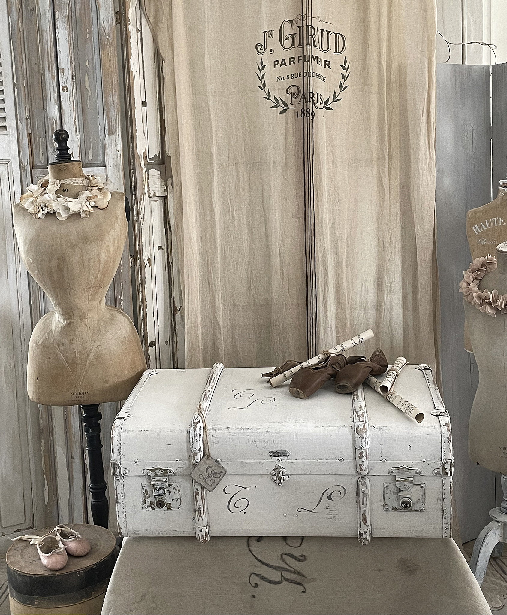 Antiker,großer Überseekoffer Shabby pur*** Antiker,großer Überseekoffer Shabby pur***
