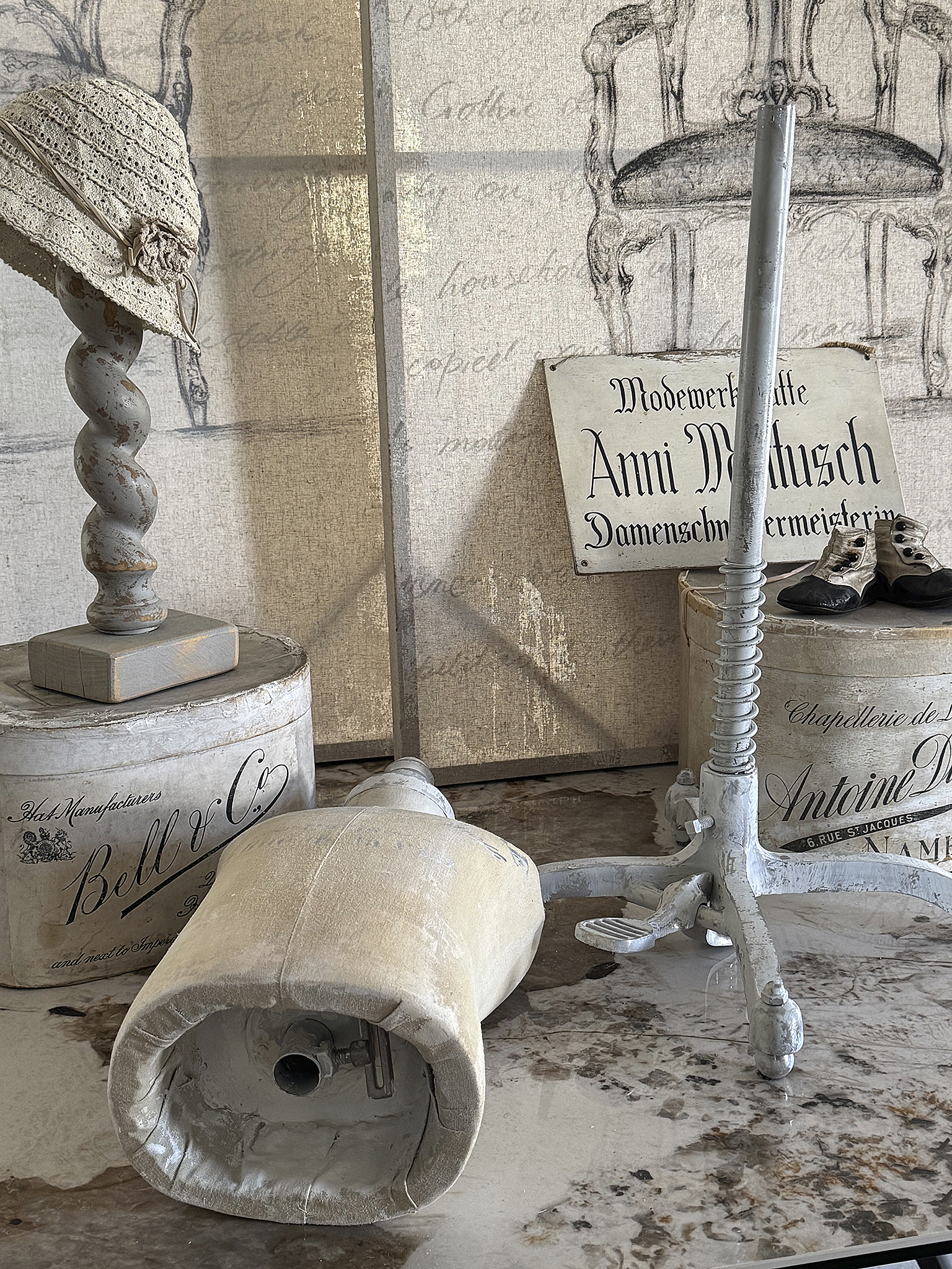 Reizende Kinderschneiderpuppe „Haute Couture“ im edlen Shabby-Chic***