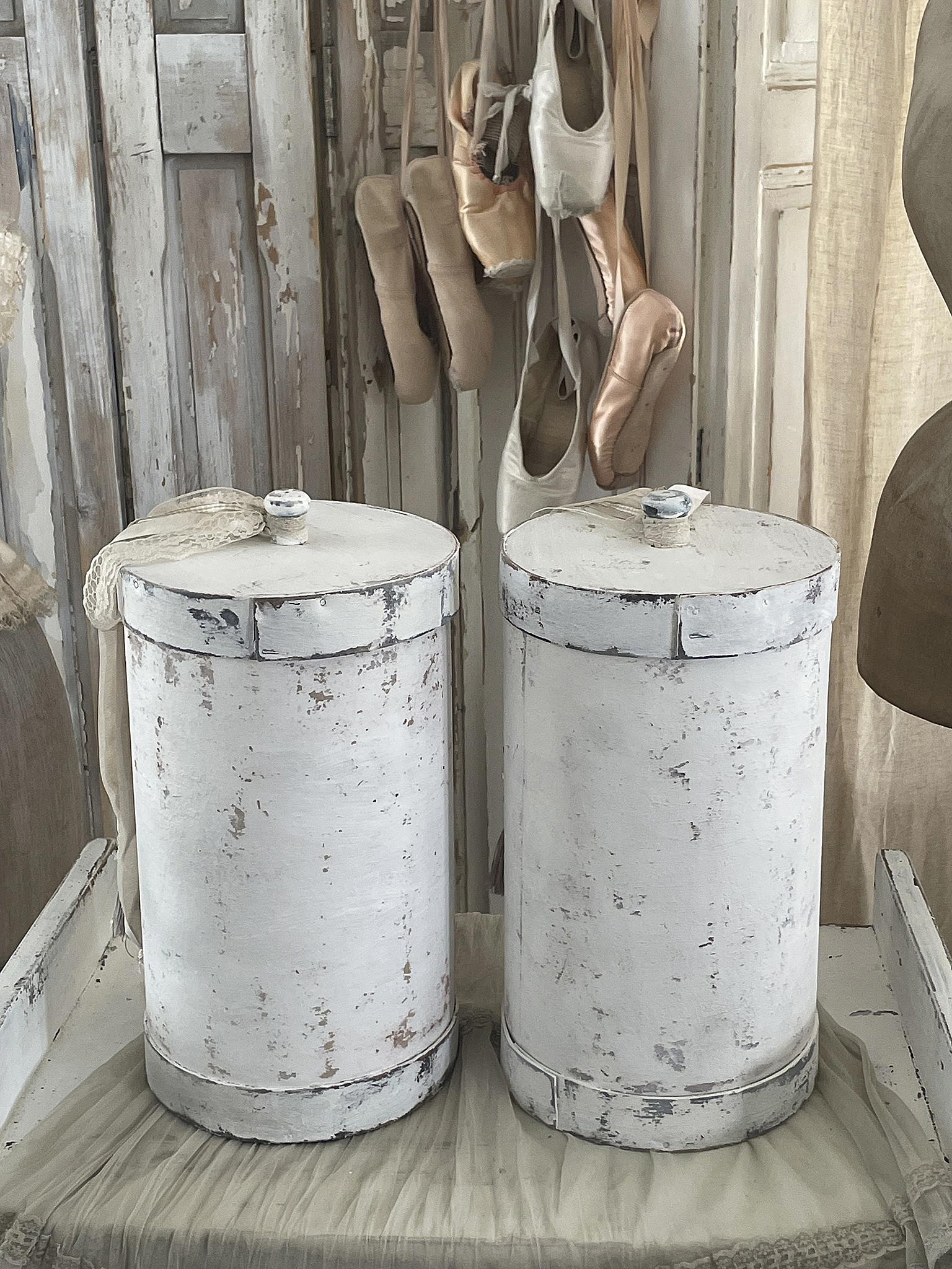 Hohe Shabby-Dose Brocante***