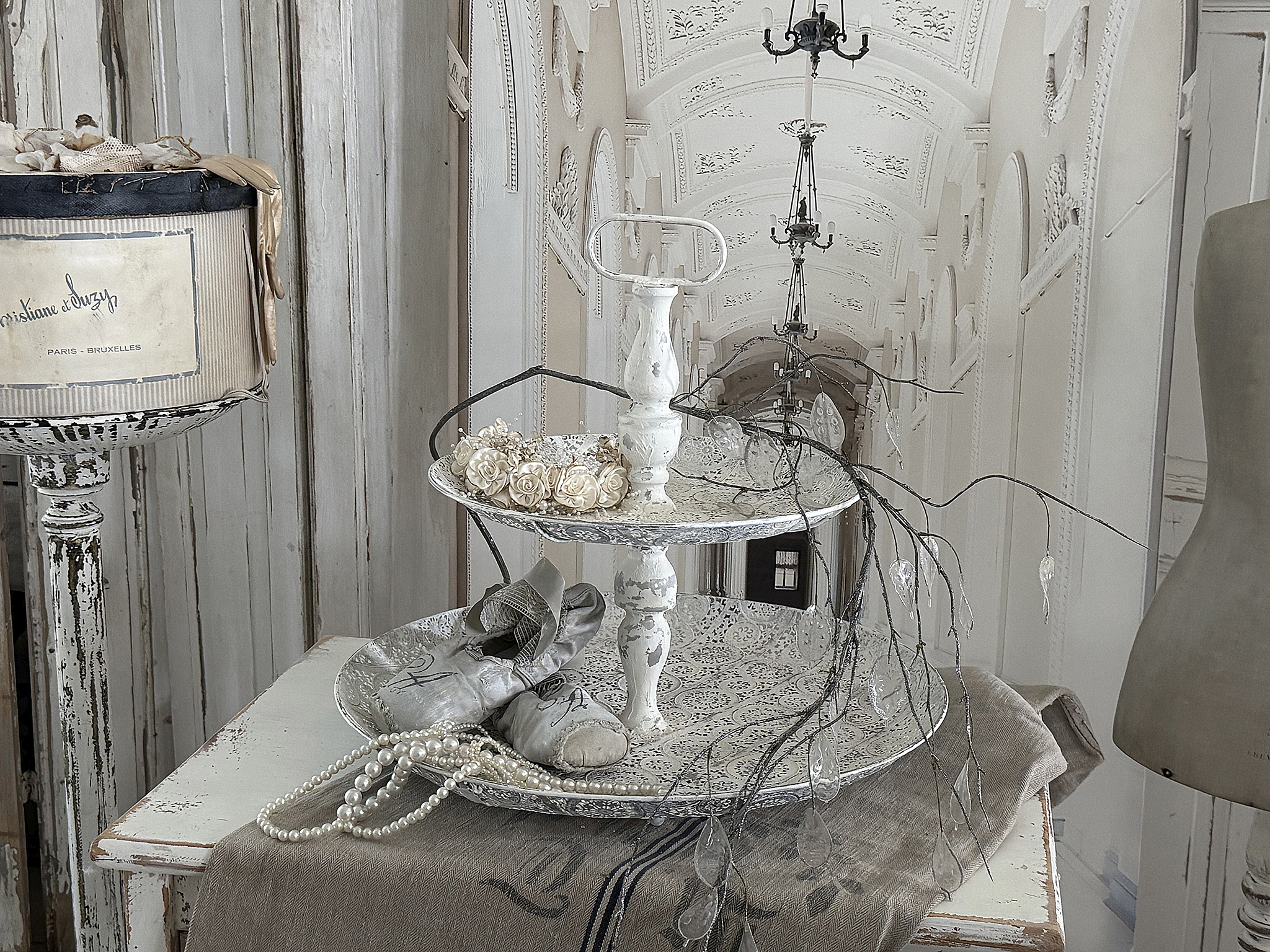  Große Metalletagere im Shabby Chic – dekorativ & funktional***