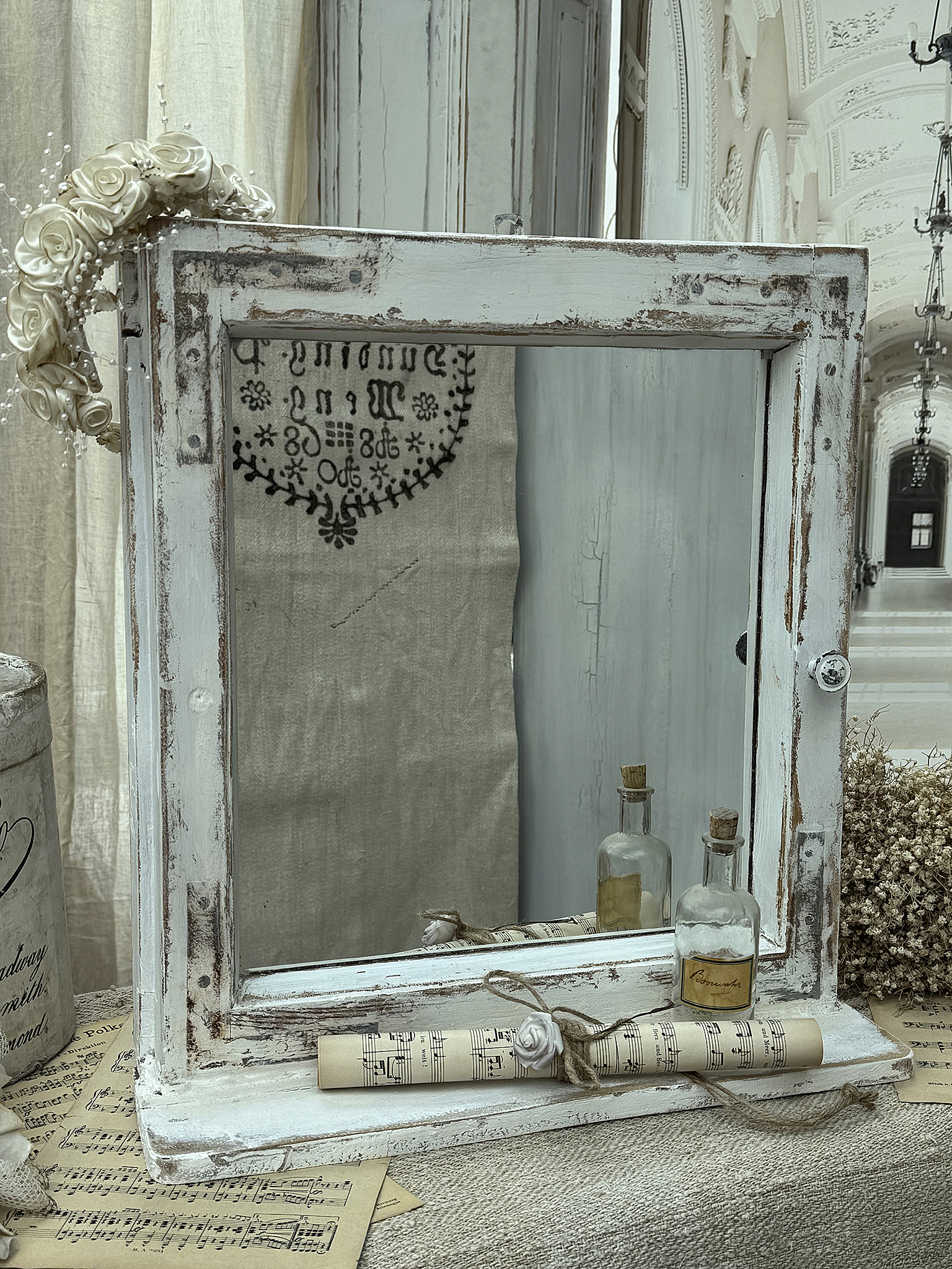 Altes Spiegelfenster mit Fensterbank*** Altes Spiegelfenster mit Fensterbank***