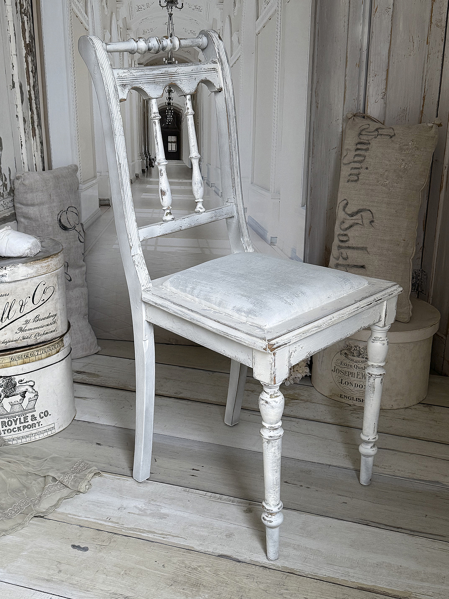 Antiker Gründerzeitstuhl mit Sitzpolster 2***