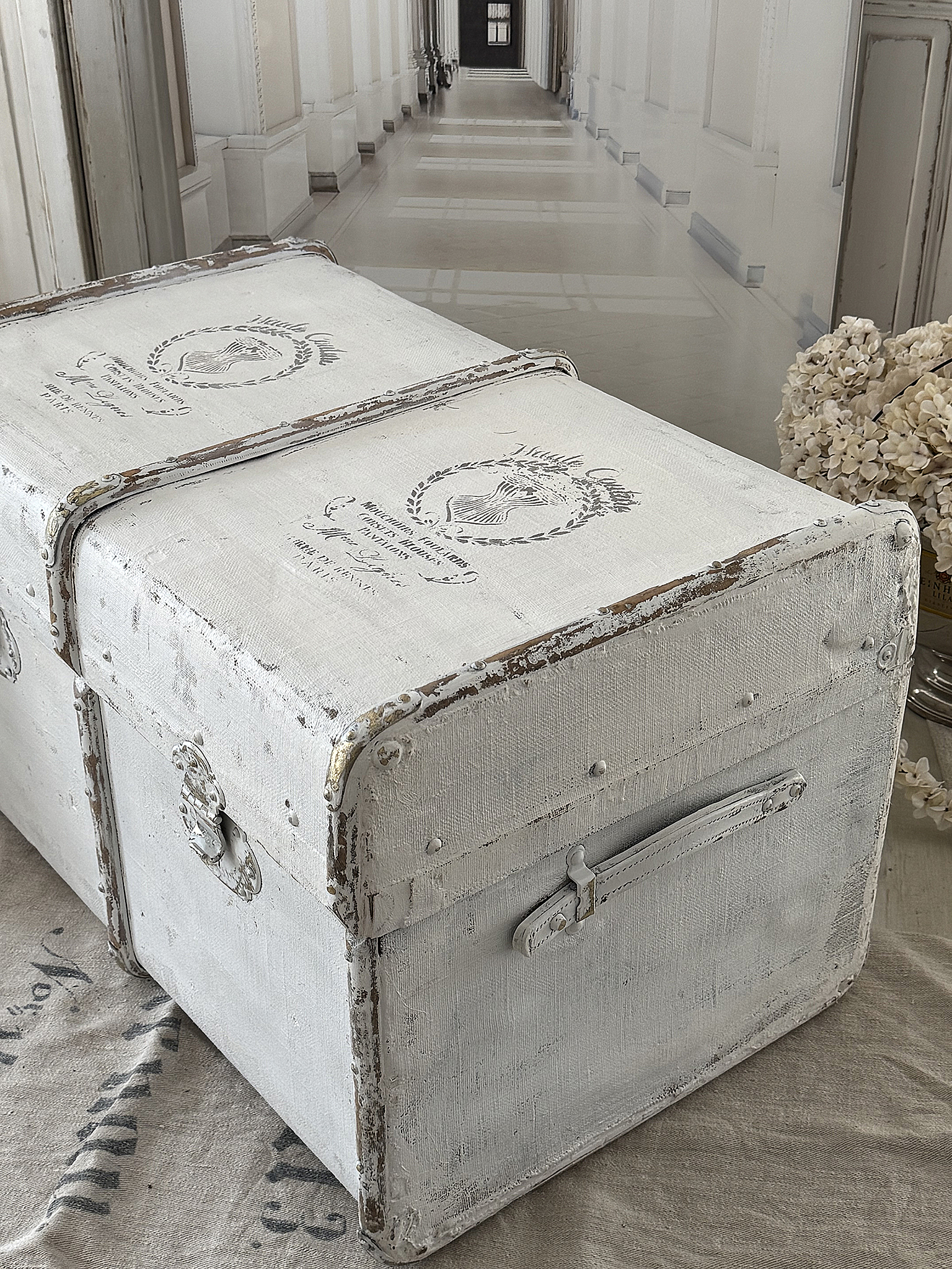 Antiker Überseekoffer über 100 Jahre – Haute Couture – Shabby Chic – Reisetruhe / Couchtisch – Unikat***