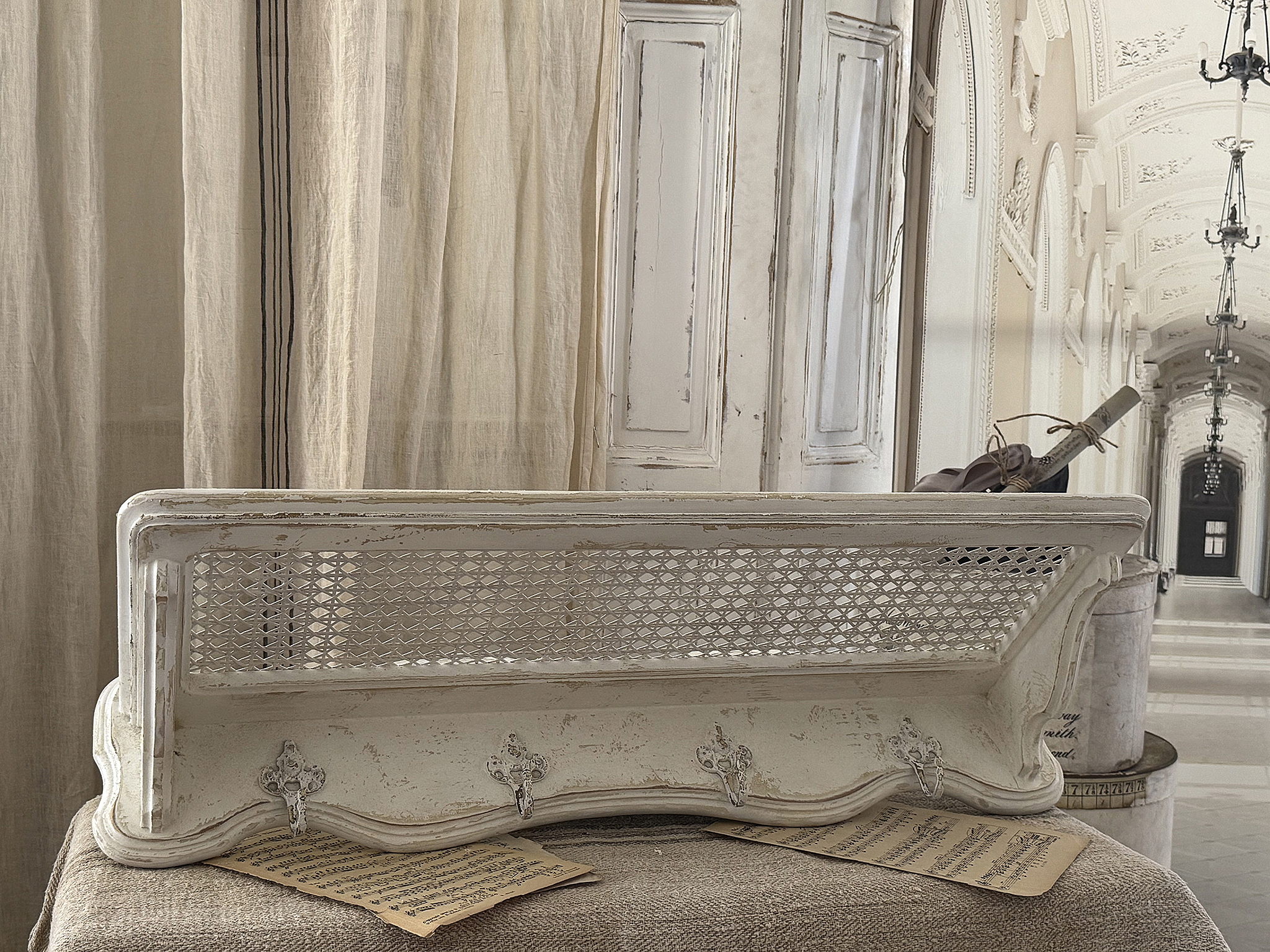 Reserviert! Altes Garderobenregal mit Ablage*** 