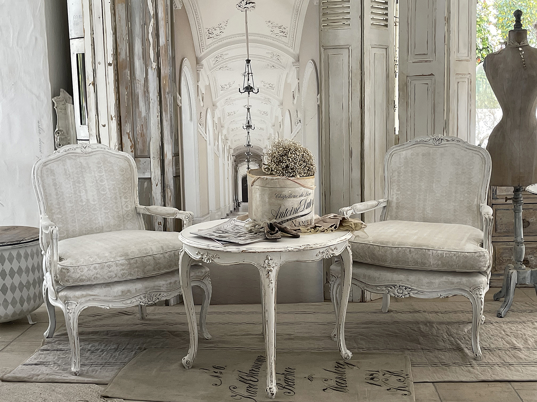 Runder Chippendale Shabby Tisch/Beistelltisch*** Runder Chippendale Shabby Tisch/Beistelltisch***