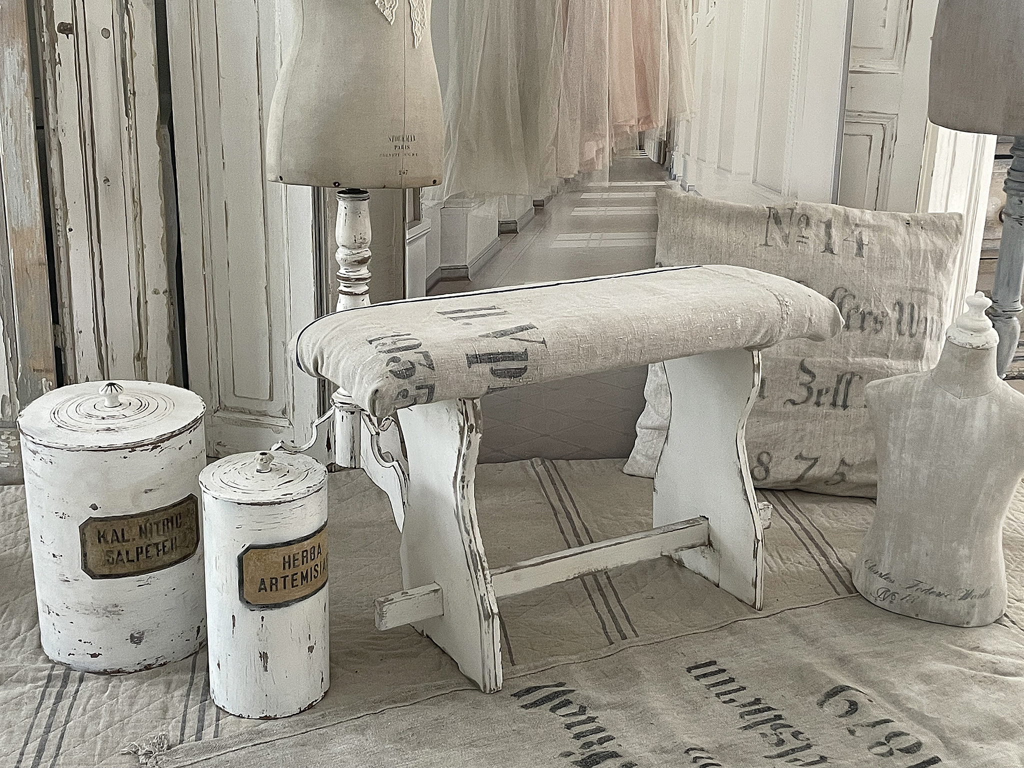 Alte Ofenbank mit Mehlsack Shabby pur*** Alte Ofenbank mit Mehlsack Shabby pur***