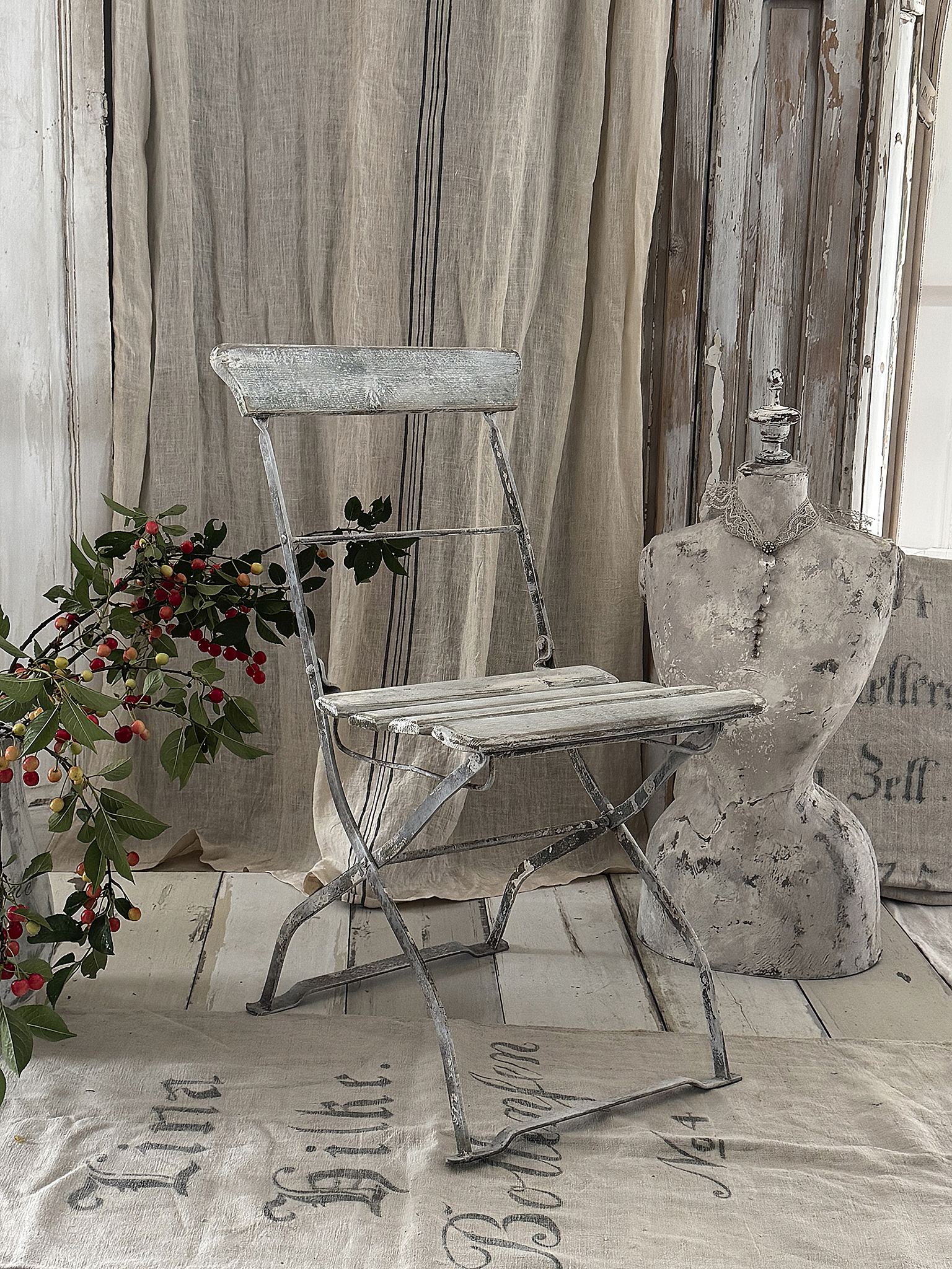 Französischer Vintage-Gartenstuhl – Original, klappbar & mit zauberhafter Patina***